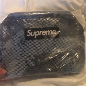 Supreme utility pouch blue chocolate chip camo